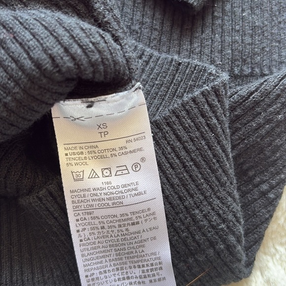 Banana Republic Cotton Black Ribbed XS Top - Picture 7 of 8